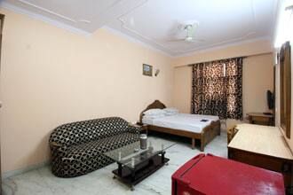Royal Residency, New Delhi 4